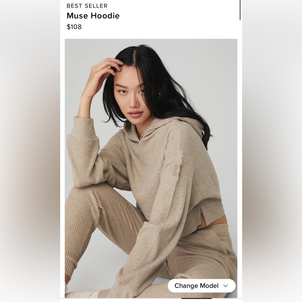 NWT alo muse hoodie